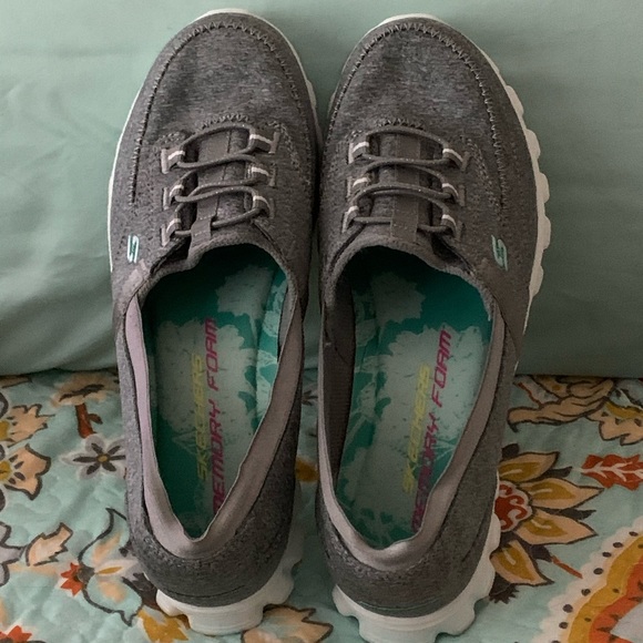 Skechers memory foam slip on - Picture 4 of 4